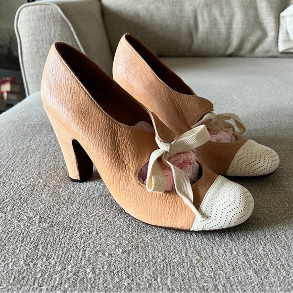 NWOB Chie Mihara Fraidei Round Toe Lace Brown Retro Heels Size EU 39 1/2 - Picture 3 of 12